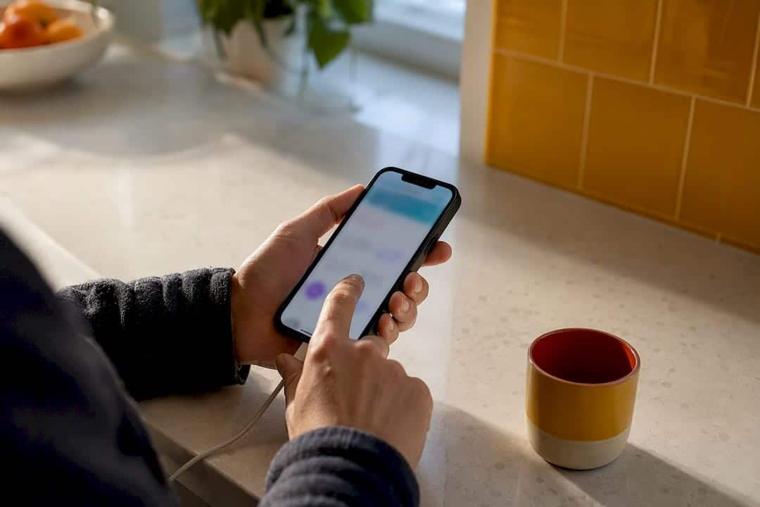 Worker preserving electronic evidence on phone